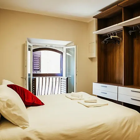 Apartment Primeloft Cathedral - Exclusive Suite- 1-7 Persone Ferrara