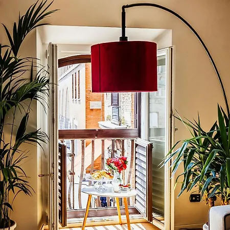 Primeloft Cathedral - Exclusive Suite- 1-7 Persone Apartment *